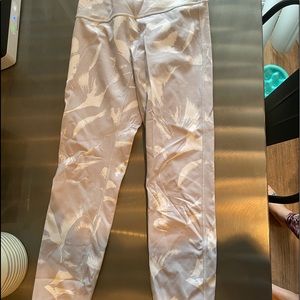 Lululemon yoga pants